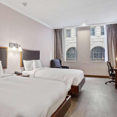 Hotel Wyndham Garden Baronne Plaza New Orleans Exterior foto