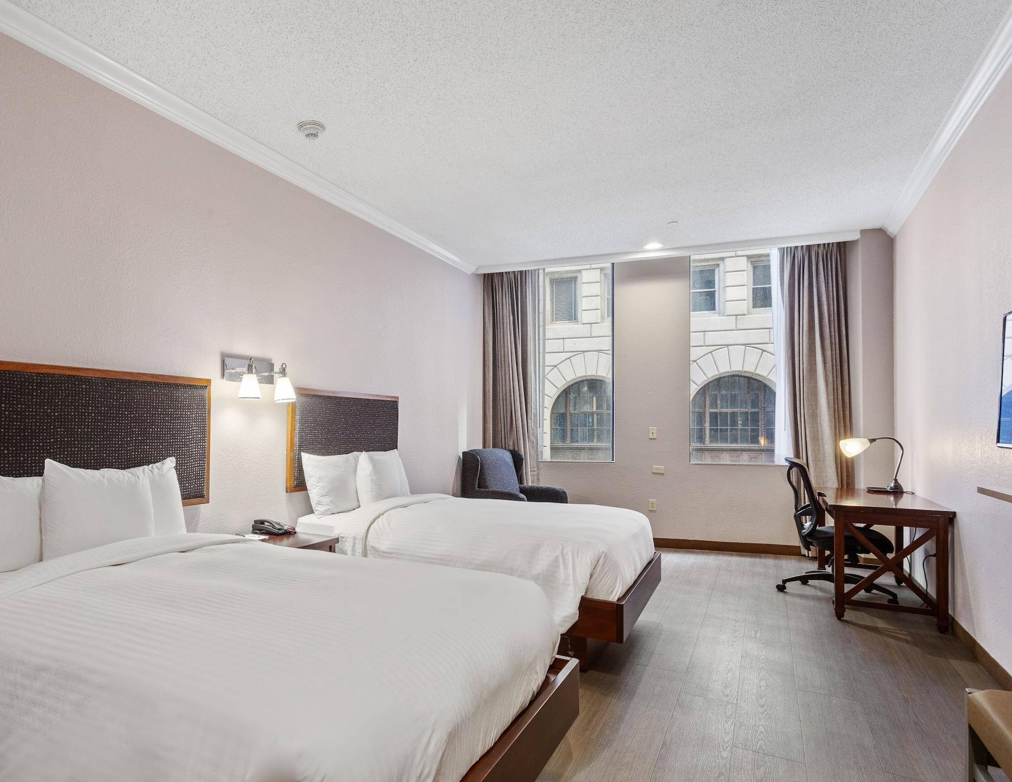 Hotel Wyndham Garden Baronne Plaza New Orleans Exterior foto